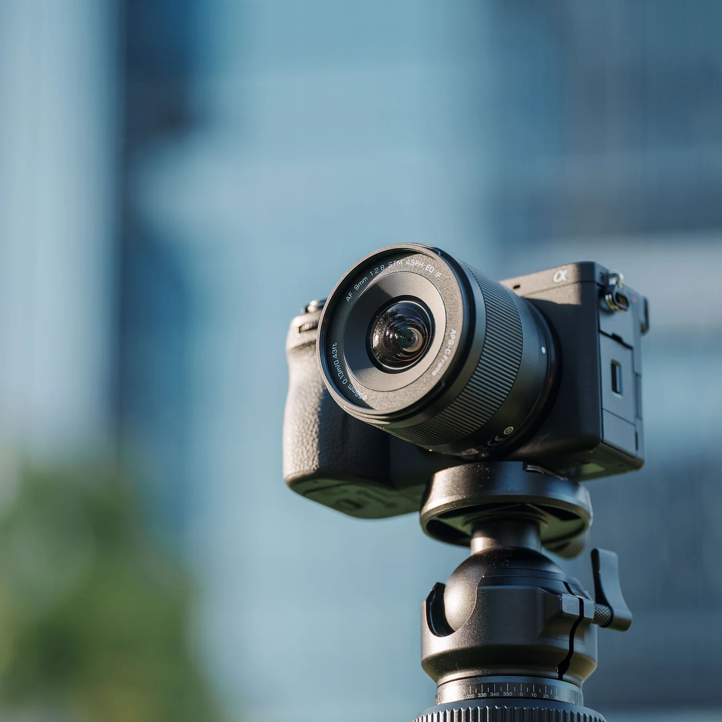 لنز ویلتروکس Viltrox AF 9mm F2.8 Air APS-C Lens - Image 4